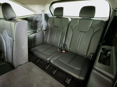 Used 2024 Kia Sorento S image 28