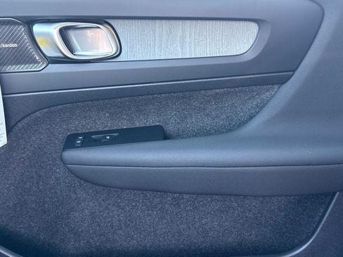 New 2026 Volvo XC40 B5 Ultra w/ Climate Package image 21