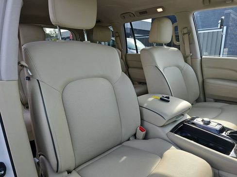 Used 2024 INFINITI QX80 Luxe w/ Cargo Package image 13