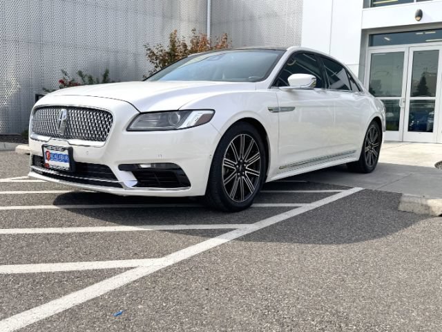 Used 2017 Lincoln Continental Reserve w/ Technology Package AWD/4WD image 3