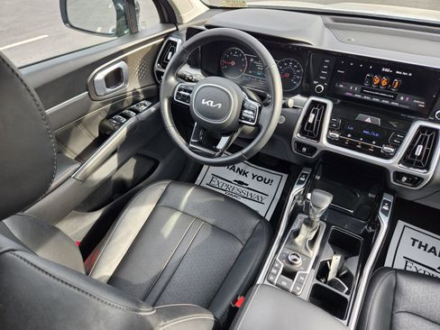 Used 2022 Kia Sorento SX AWD/4WD image 15