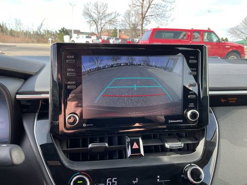 Used 2022 Toyota Corolla SE FWD image 25