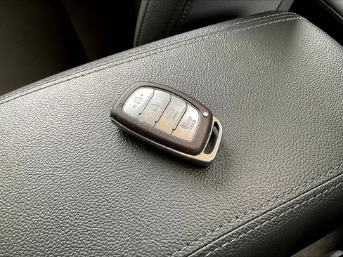 Used 2017 Hyundai Tucson Limited w/ Limited Ultimate Package 03 image 33