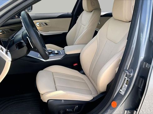 Used 2026 BMW 330i Sedan w/ M Sport Package RWD image 7