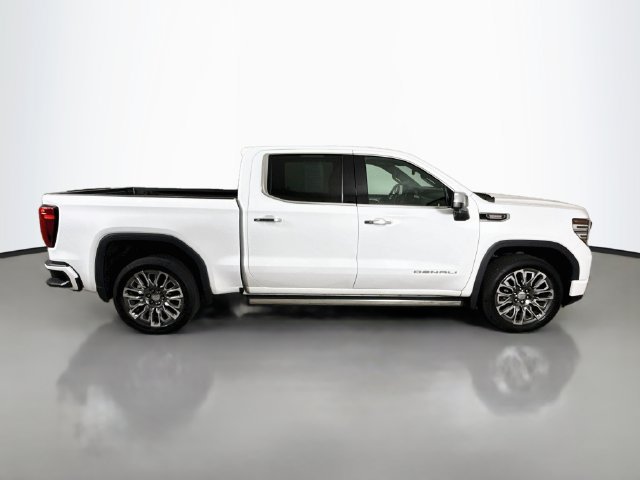 Used 2023 GMC Sierra 1500 Denali w/ Denali Reserve Package AWD/4WD image 9