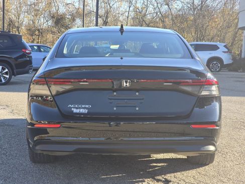 Used 2024 Honda Accord EX image 14
