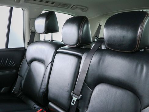 Used 2019 Nissan Armada SL AWD/4WD image 26