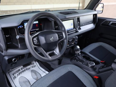 Used 2023 Ford Bronco 4-Door AWD/4WD image 16