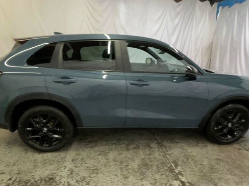 Certified 2025 Honda HR-V Sport image 9