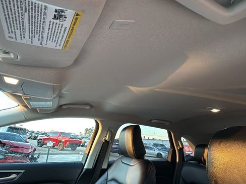 Used 2023 Ford Edge SEL image 12