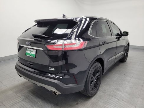 Used 2019 Ford Edge SEL w/ Equipment Group 201A FWD image 9