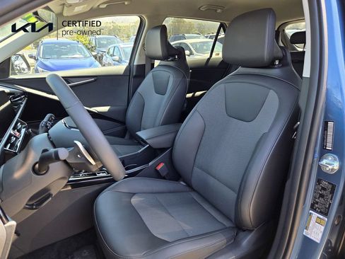 Certified 2024 Kia Niro Wind FWD image 15