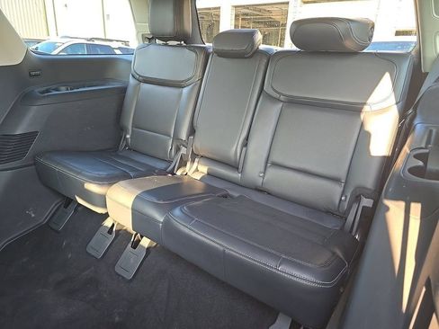 Used 2025 Ford Expedition Platinum AWD/4WD image 8