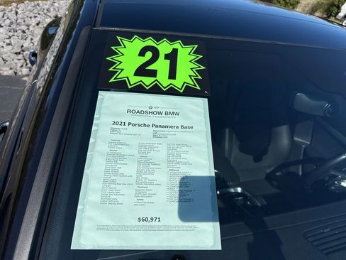 Used 2021 Porsche Panamera image 19