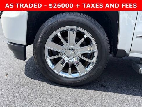 Used 2018 Chevrolet Silverado 1500 High Country RWD image 9