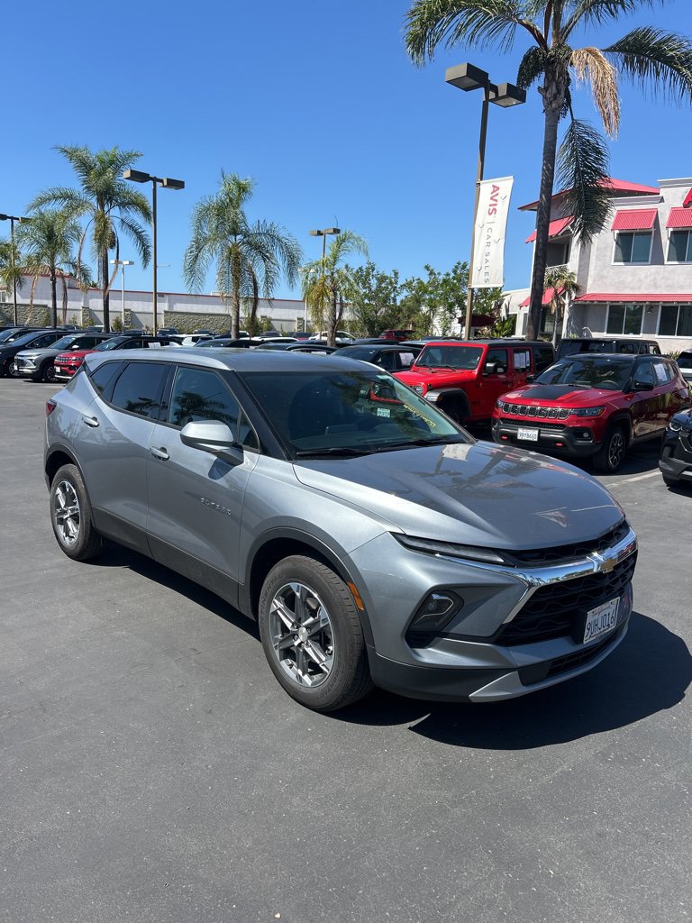 Used 2025 Chevrolet Blazer LT AWD/4WD image 5