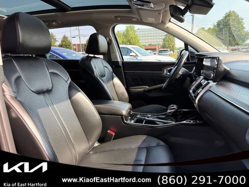 Certified 2023 Kia Sorento SX AWD/4WD image 11
