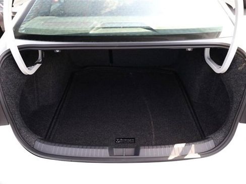 New 2025 Volkswagen Jetta Sport image 7