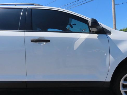 Used 2014 Ford Edge SE FWD image 21