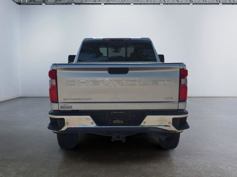 Used 2021 Chevrolet Silverado 2500 LTZ w/ LTZ Convenience Package AWD/4WD image 4