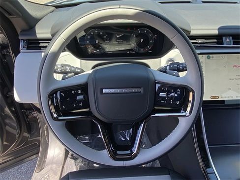 New 2026 Land Rover Range Rover Velar Dynamic SE image 7