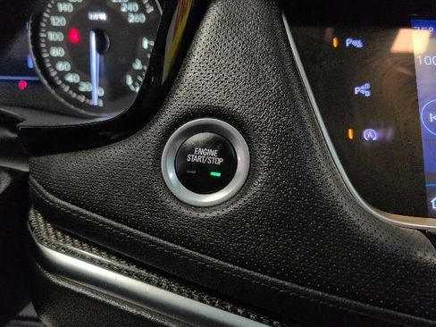 Used 2023 Cadillac XT5 Sportv w/ Technology Package AWD/4WD image 23