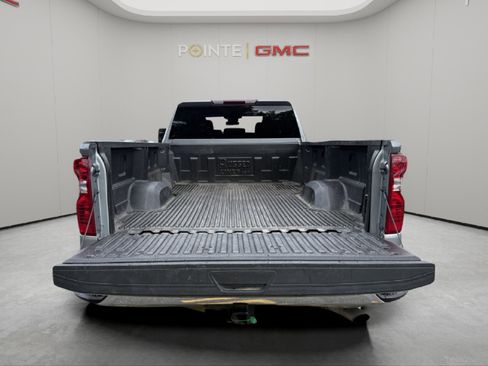Used 2025 Chevrolet Silverado 2500 LT w/ Convenience Package AWD/4WD image 6