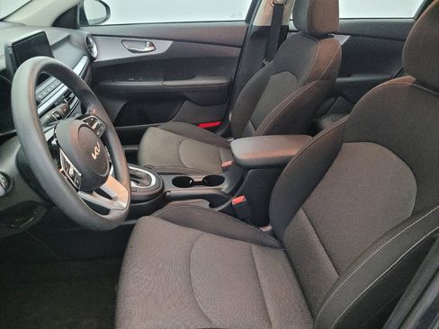 Used 2023 Kia Forte LXS image 17