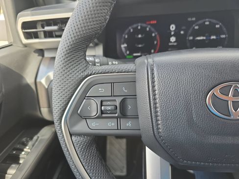 New 2026 Toyota Tacoma TRD Off-Road AWD/4WD image 13