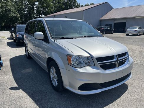 Used 2011 Dodge Grand Caravan Mainstreet w/ PWR Convenience Group FWD image 7