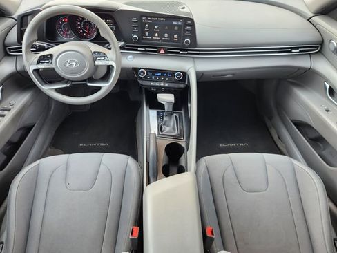 Used 2023 Hyundai Elantra SEL image 22