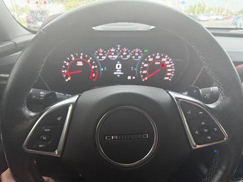 Used 2017 Chevrolet Camaro SS RWD image 7