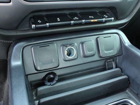 Used 2015 GMC Sierra 1500 SLE image 18