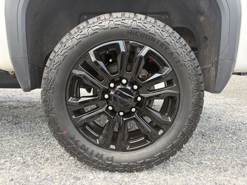 Used 2025 GMC Sierra 2500 Denali Ultimate AWD/4WD image 7