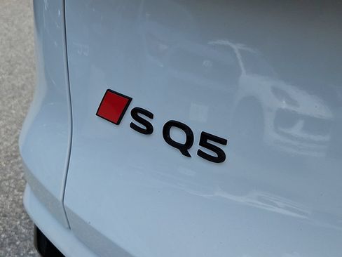 New 2026 Audi SQ5 Premium Plus AWD/4WD image 6