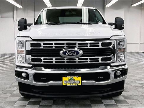 Used 2023 Ford F250 XLT image 3