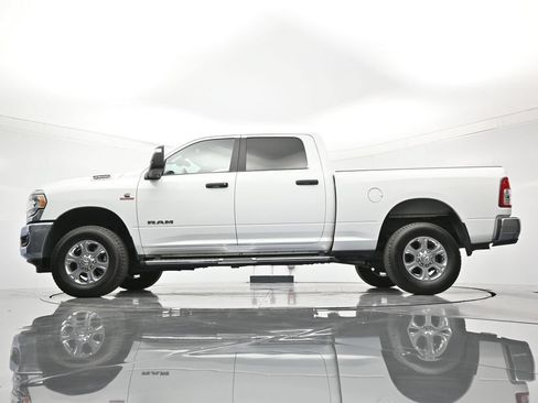 Used 2024 RAM 2500 Big Horn AWD/4WD image 42