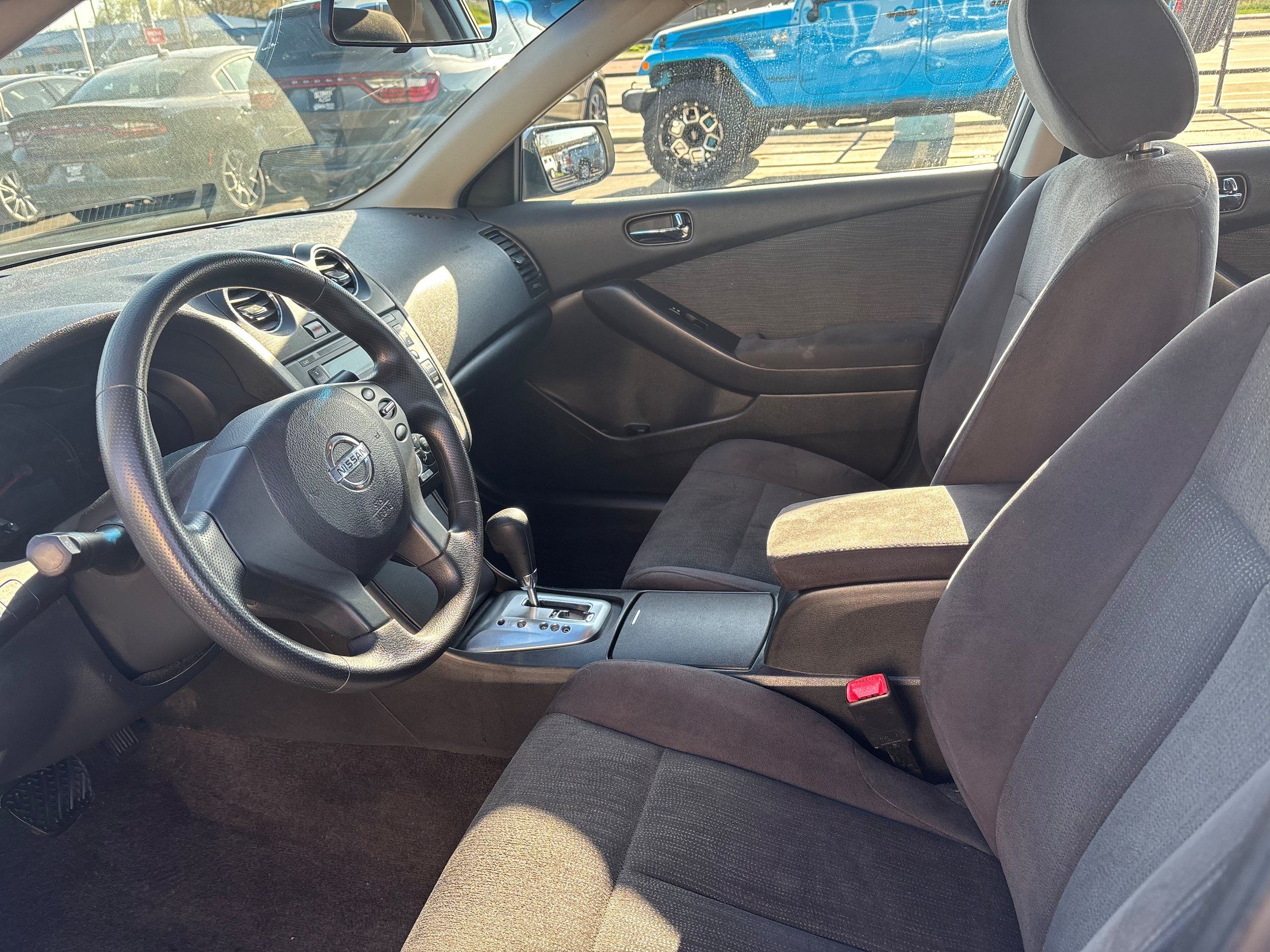 Used 2012 Nissan Altima 2.5 S FWD image 7