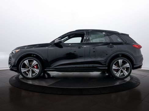 New 2025 Audi SQ5 Premium Plus image 6