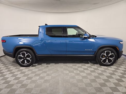 Used 2022 Rivian R1T Adventure AWD/4WD image 6