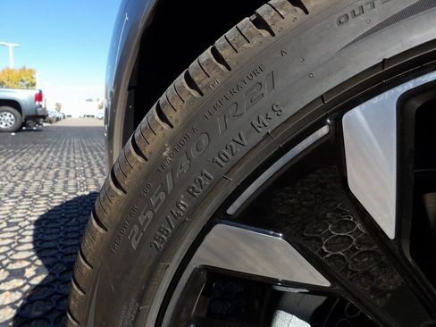 New 2026 Volvo XC60 B5 Ultra w/ Protection Package Premier image 29