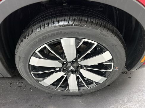 New 2026 Mitsubishi Outlander SE AWD/4WD image 8