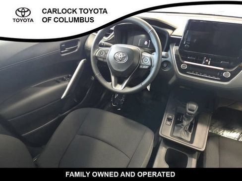 Used 2026 Toyota Corolla Cross LE FWD image 18