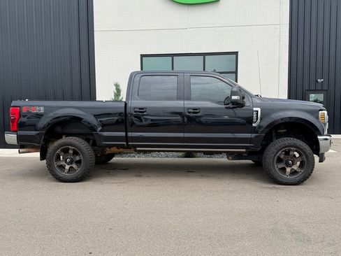 Used 2019 Ford F250 Lariat w/ Lariat Ultimate Package AWD/4WD image 5