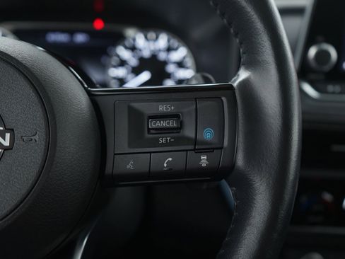 Used 2023 Nissan Rogue SV w/ SV Premium B Package image 28