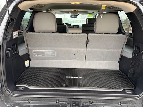 Used 2019 Toyota Sequoia Limited w/ Safety & Convenience Package AWD/4WD image 21