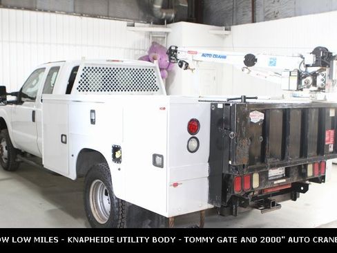 Used 2015 Ford F350 XL w/ Power Equipment Group image 26