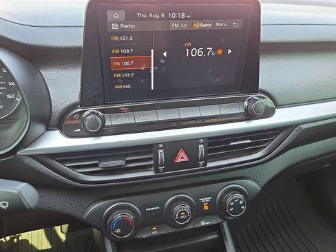 Used 2024 Kia Forte LXS w/ LXS Technology Package FWD image 24