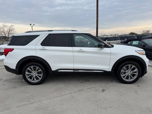 Used 2023 Ford Explorer Limited w/ Limited Technology Package image 7