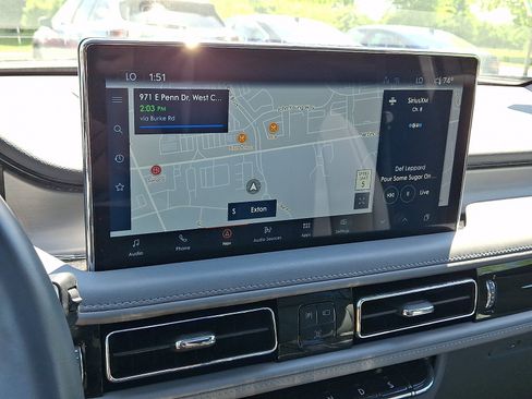 Used 2023 Lincoln Nautilus Reserve w/ Equipment Group 201A AWD/4WD image 17